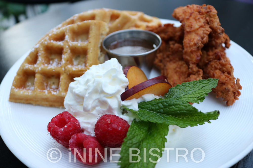 iNine Bistro gallery 8